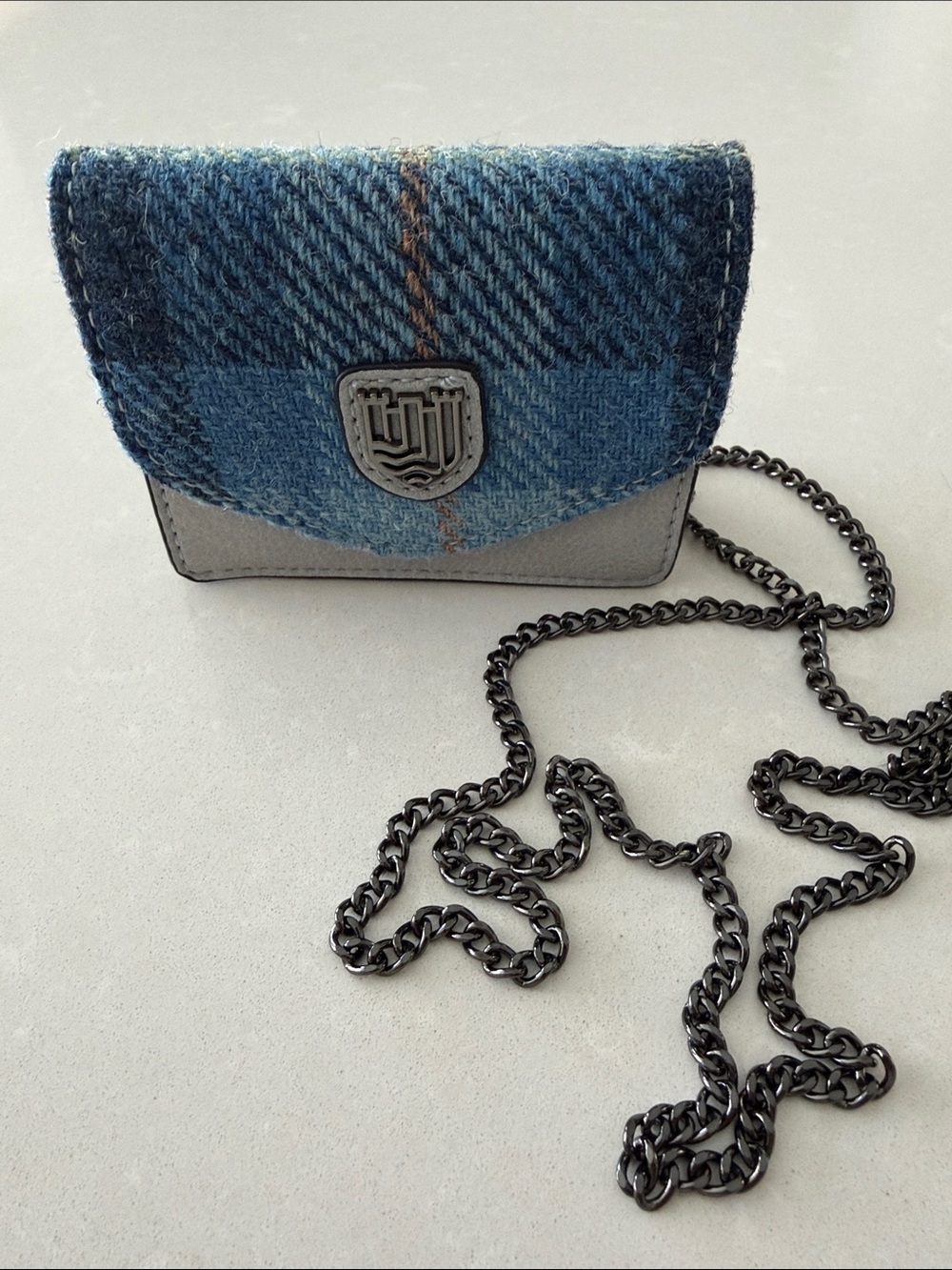 Islander Wallet/Crossbody - Picture 3 of 6